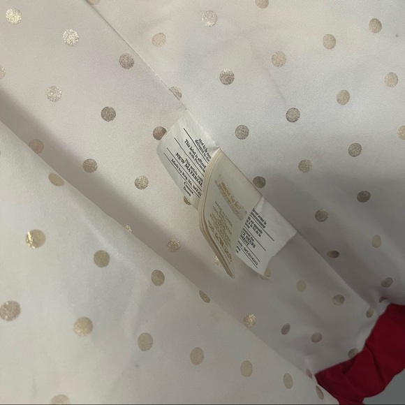 Kate Spade New York Red Puffer Hooded Jacket W/ Flower/ Rose Belt &Gold Hardware - Picture 10 of 16